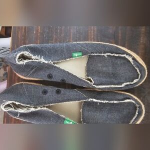Sanuk moccasins